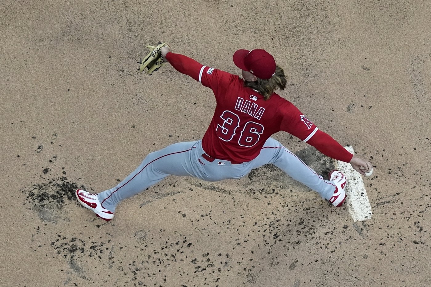 Peralta wins his NL-best 17th, Yelich goes deep and the Brewers beat the Angels 9-2 | iNFOnews.ca
