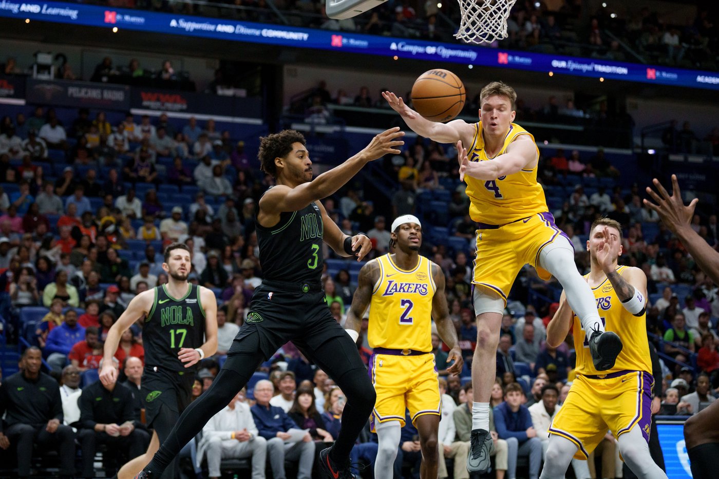 James and Doncic each score 30 to help the Lakers hold off the Pelicans 111-103 | iNFOnews.ca