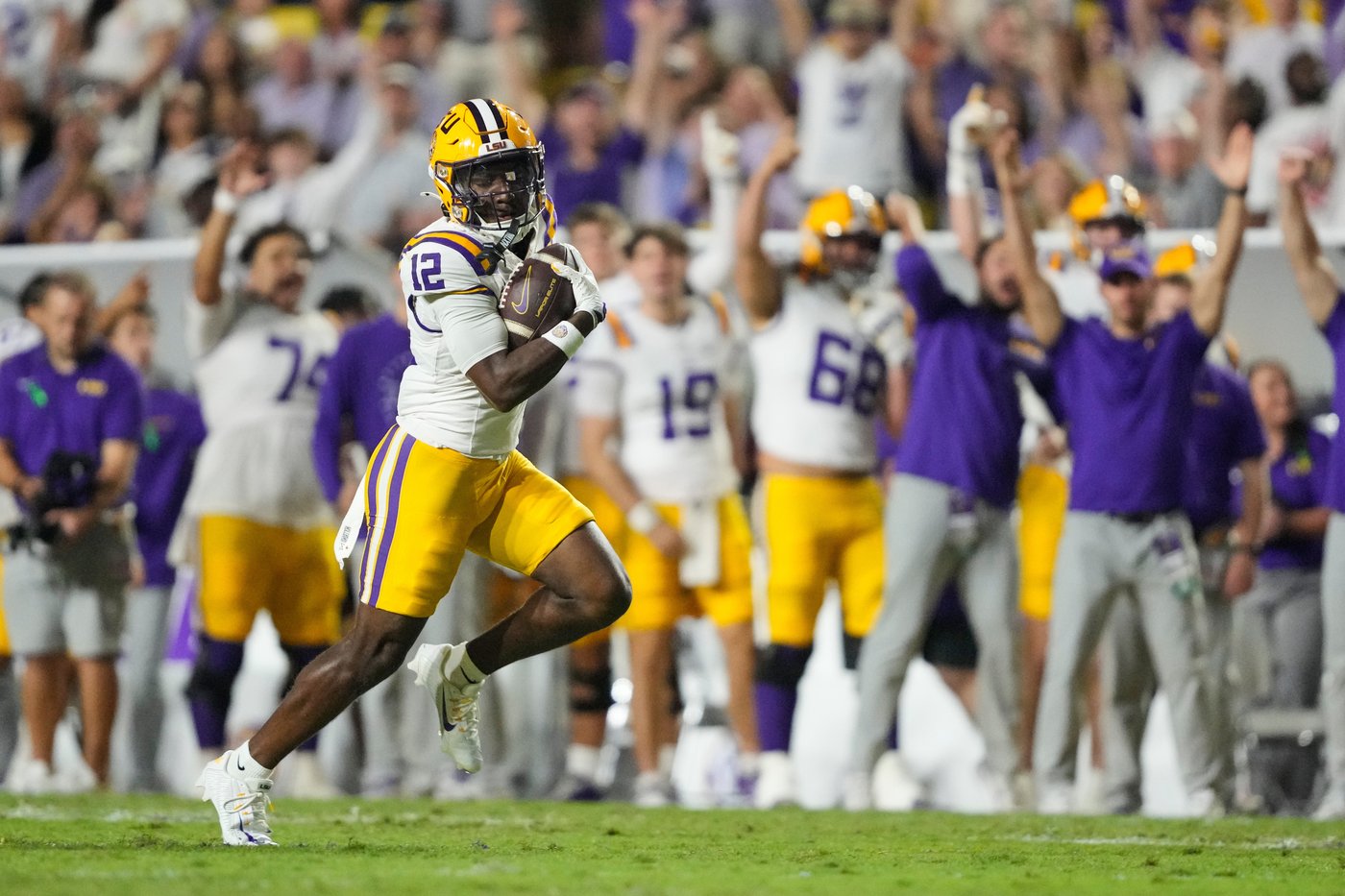 Nussmeier and No. 11 LSU overcome mistakes to beat South Carolina 20-10 | iNFOnews.ca
