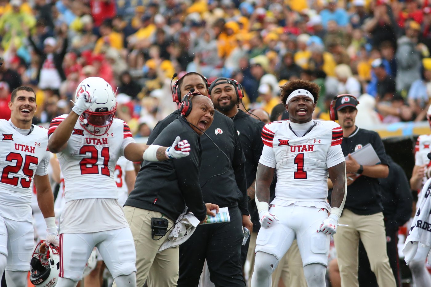 Dampier throws career-high 4 TD passes, runs for a score and Utah beats West Virginia 48-14 | iNFOnews.ca