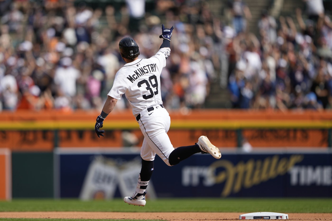 Surging Braves rally past reeling Tigers for 6-5 victory | iNFOnews.ca Surging Braves rally past reeling Tigers for 6-5 victory | iNFOnews.ca