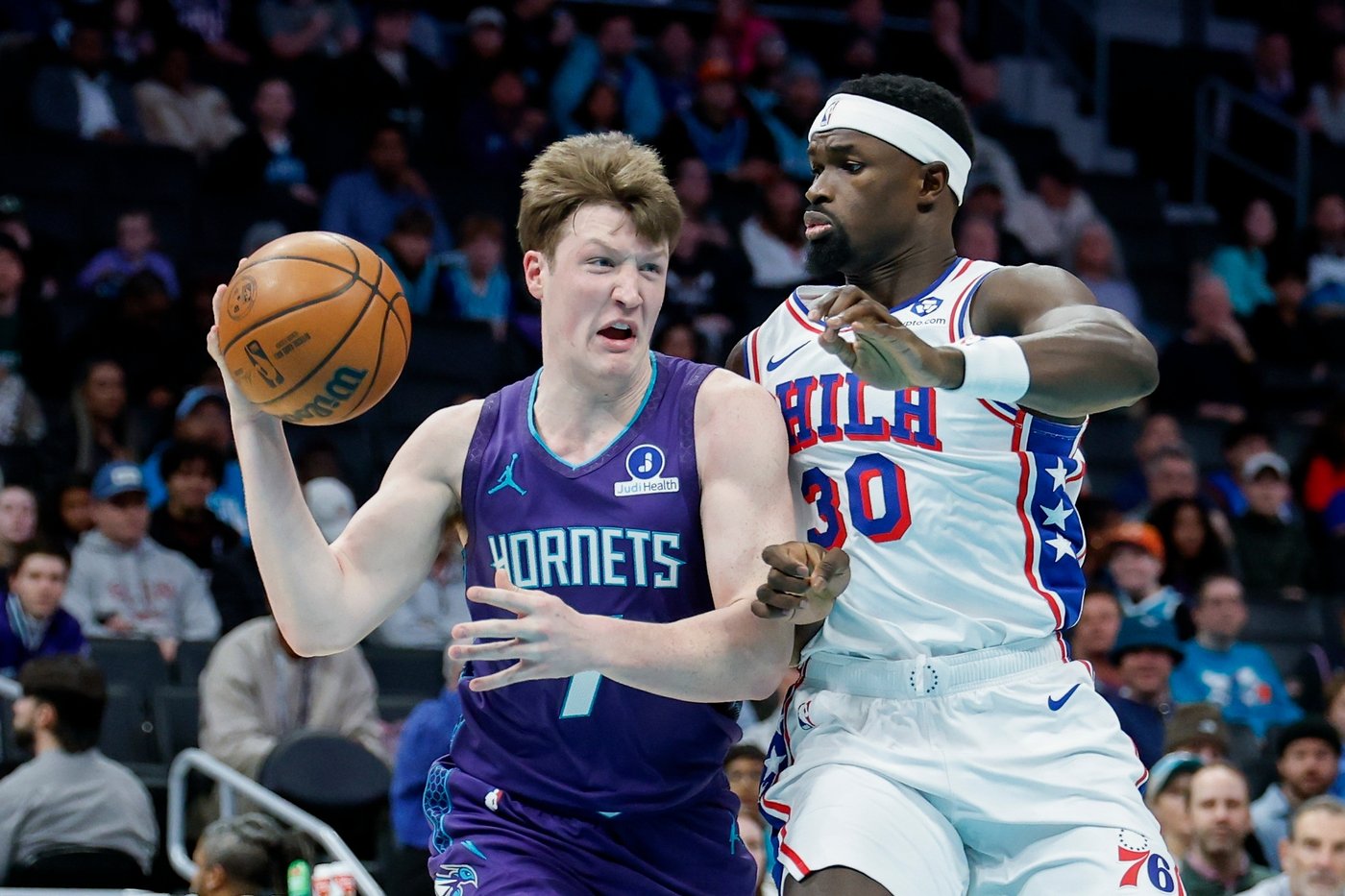 Hornets take a 50-point lead for 2nd time this month, roll past 76ers 130-93 | iNFOnews.ca