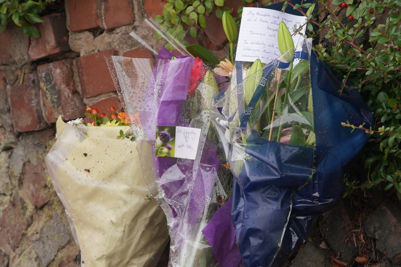 Police question 6 suspects over deadly Manchester synagogue attack | iNFOnews.ca
