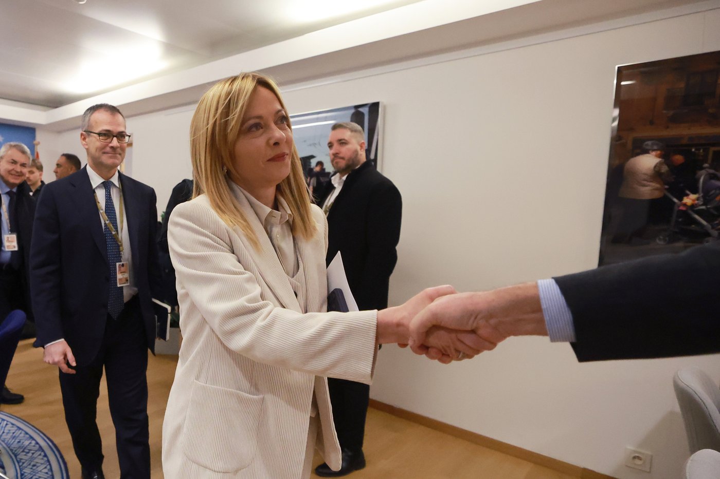 EU talks stall on massive loan to Ukraine using frozen Russian assets | iNFOnews.ca