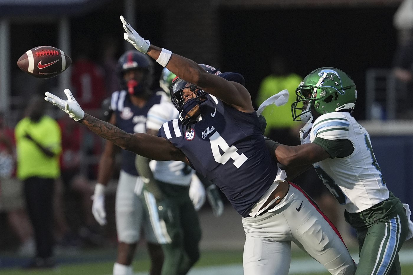 Trinidad Chambliss leads No. 13 Mississippi past previously unbeaten Tulane, 45-10 | iNFOnews.ca