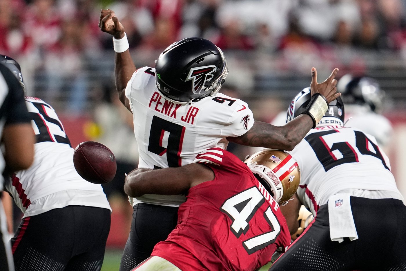 Christian McCaffrey's 200-yard game from scrimmage powers 49ers past Falcons 20-10 | iNFOnews.ca Christian McCaffrey's 200-yard game from scrimmage powers 49ers past Falcons 20-10 | iNFOnews.ca