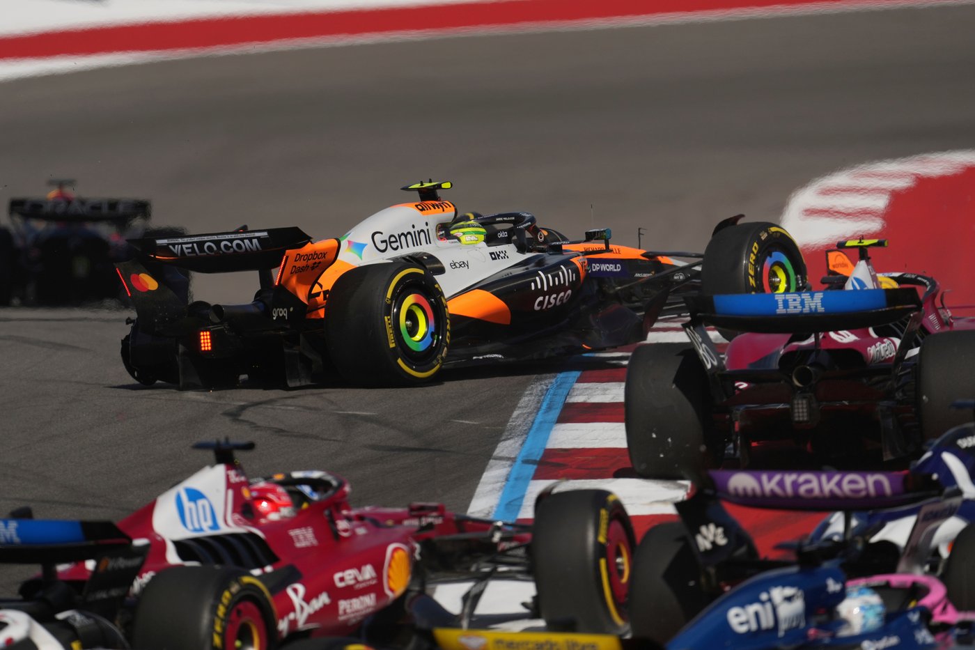 Verstappen earns easy US Grand Prix sprint win after McLaren title leaders crash out on 1st lap | iNFOnews.ca Verstappen earns easy US Grand Prix sprint win after McLaren title leaders crash out on 1st lap | iNFOnews.ca