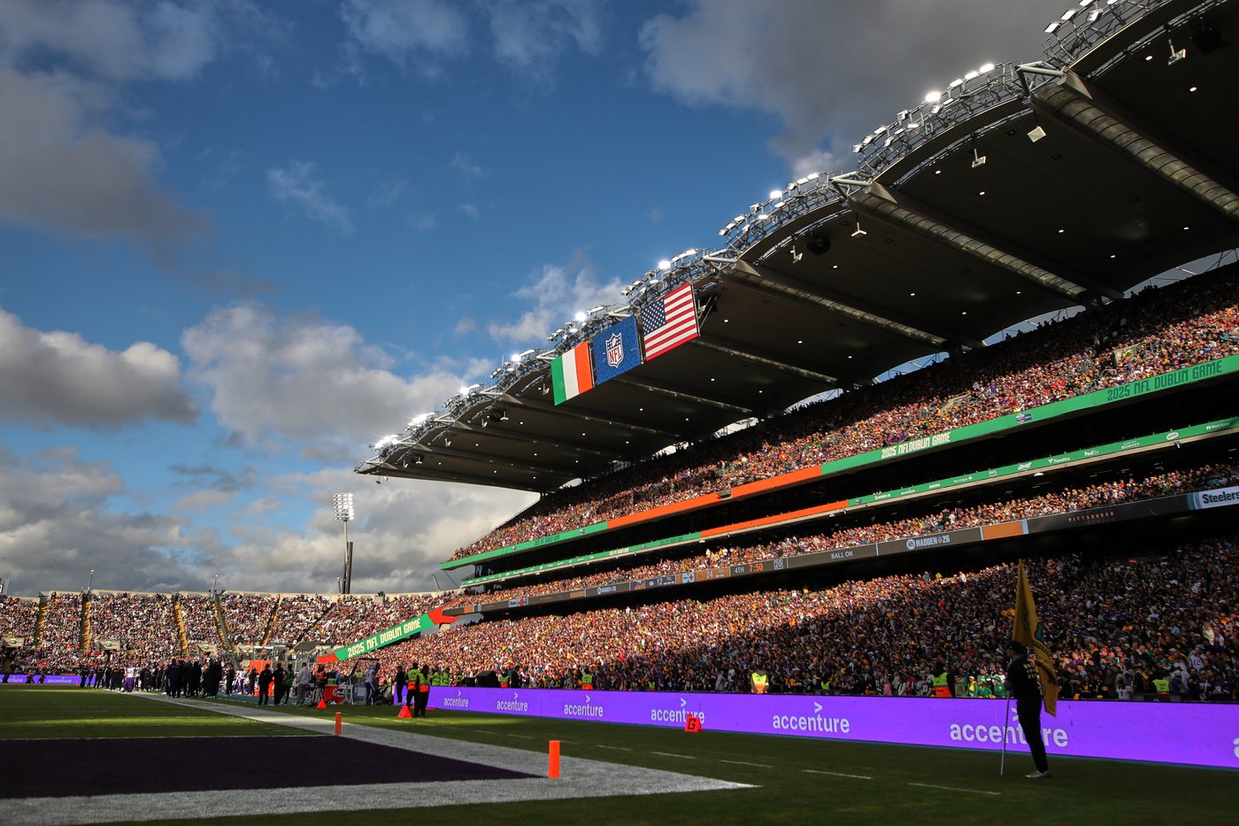The Vikings take a 10-day, 2-game trip to Dublin and London, an NFL first. How did they pull it off? | iNFOnews.ca