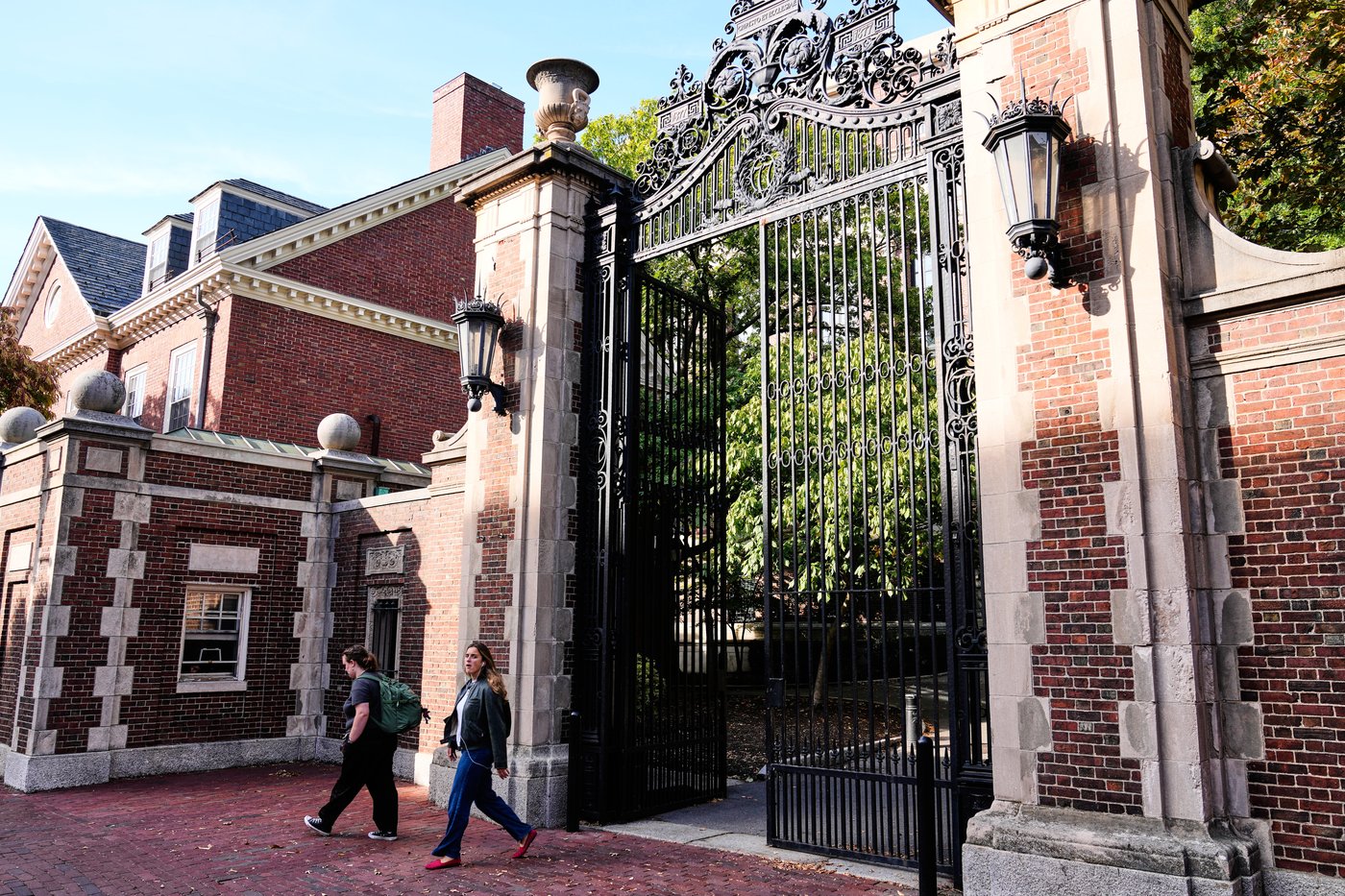 Trump says his administration is close to reaching a deal with Harvard University | iNFOnews.ca