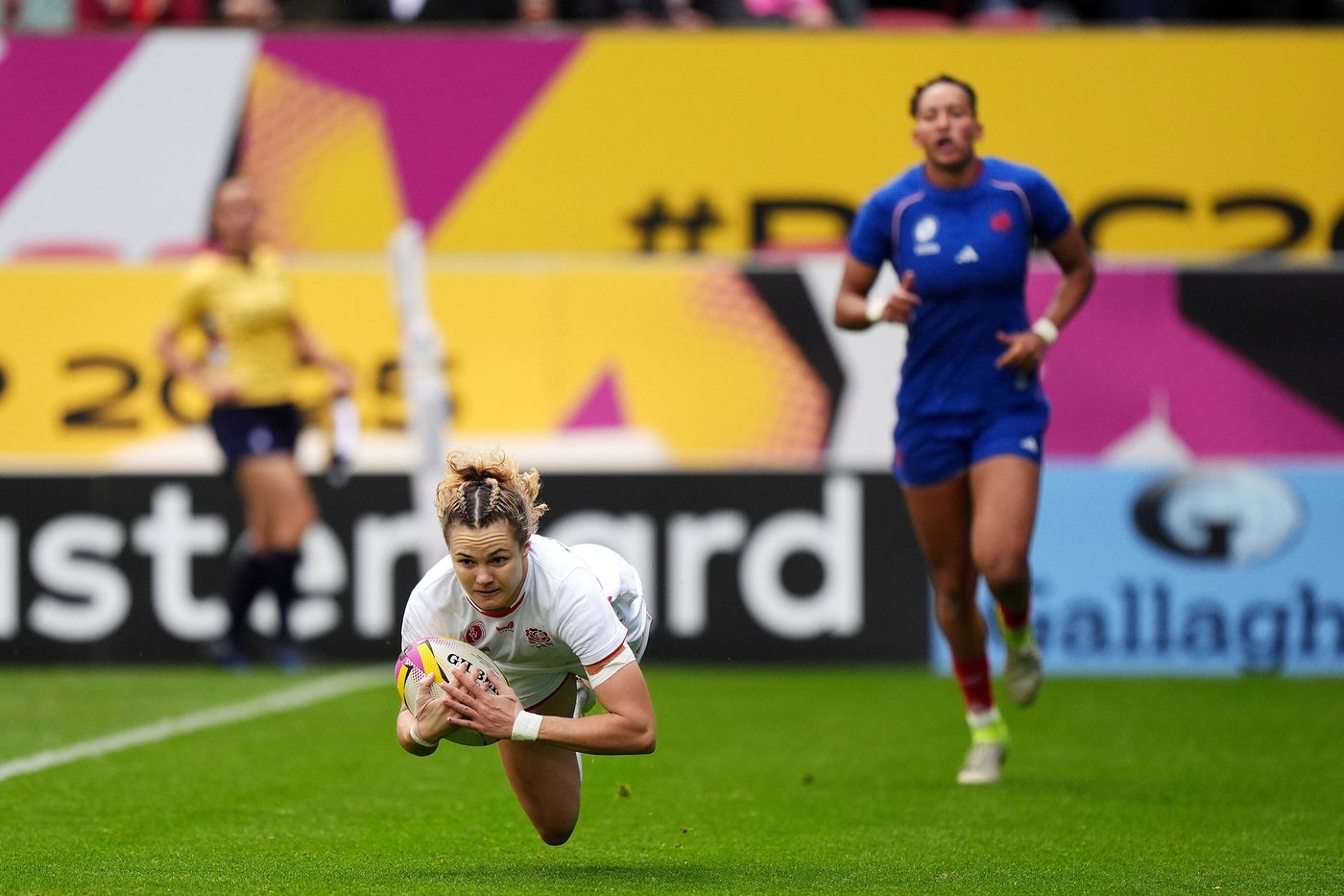 England overcomes France to face Canada in Women's Rugby World Cup final | iNFOnews.ca England overcomes France to face Canada in Women's Rugby World Cup final | iNFOnews.ca