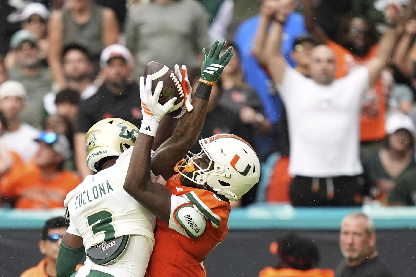 AP Top 25 college football rankings name Notre Dame as the first ranked 0-2 team since 1988 | iNFOnews.ca