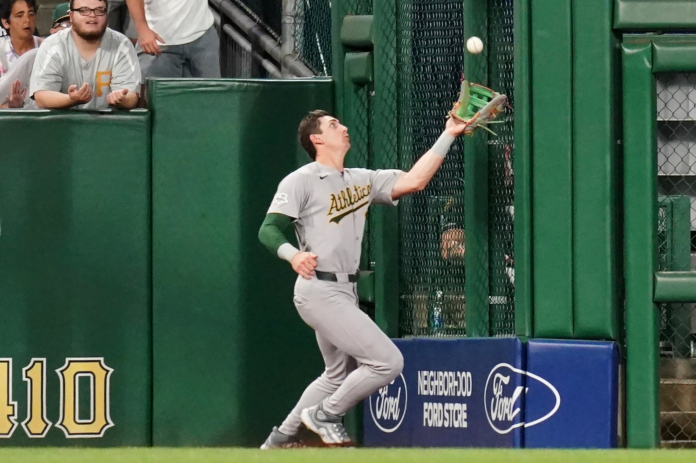 Bubba Chandler, 2 relievers combine on one-hitter as Pirates defeat A's 2-0 to end 5-game skid | iNFOnews.ca