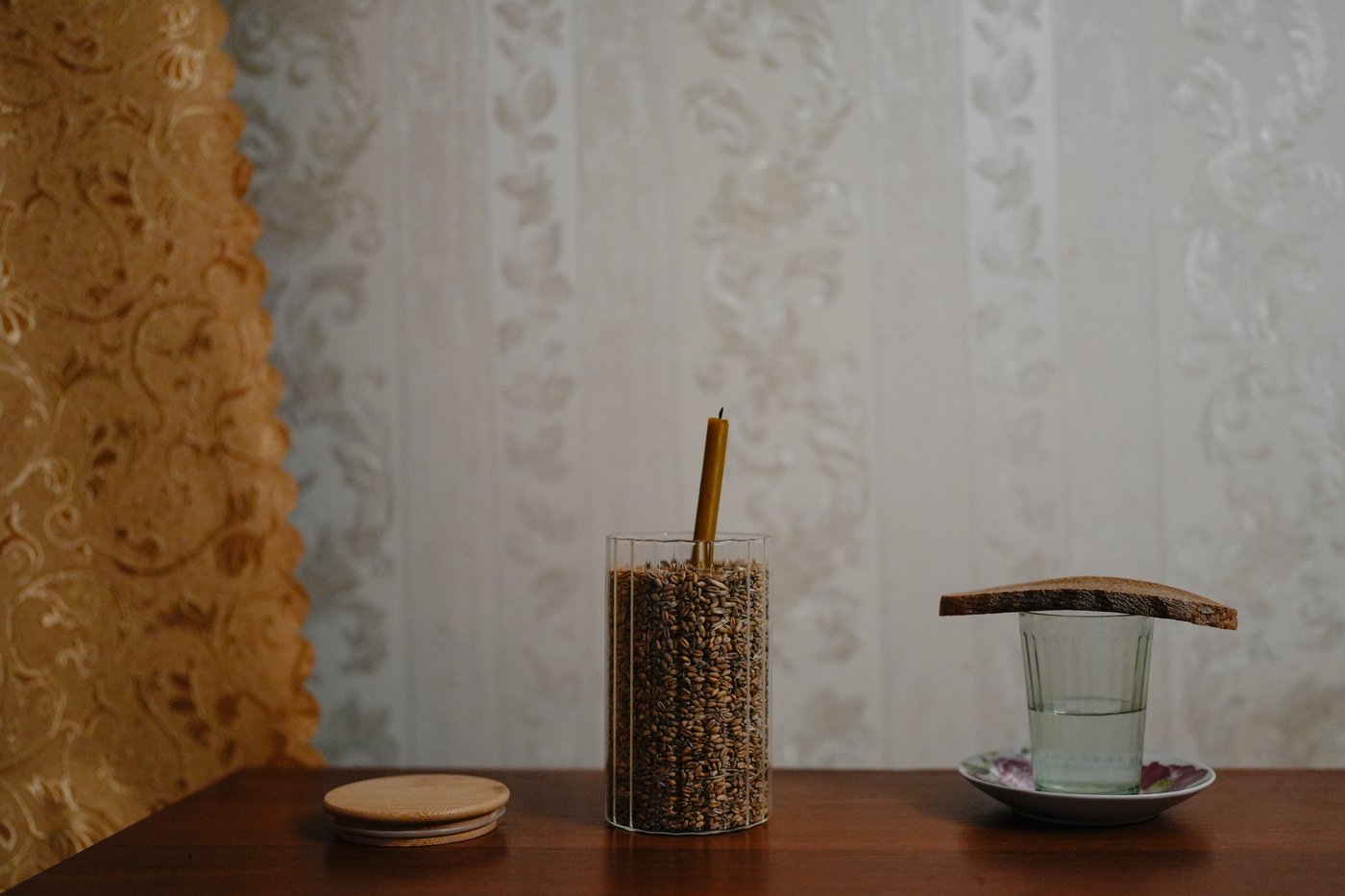 PHOTO ESSAY: Energy workers risk their lives to keep Ukraine's lights on as Russia attacks | iNFOnews.ca