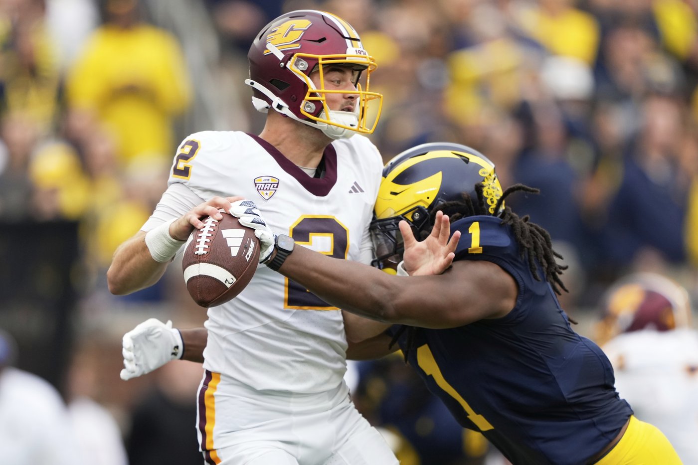 Bryce Underwood and No. 23 Michigan bounce back, beating Central Michigan 63-3 after Oklahoma loss | iNFOnews.ca