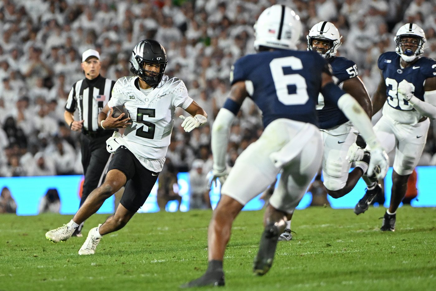 Oregon outlasts Penn State 30-24 in double overtime | iNFOnews.ca