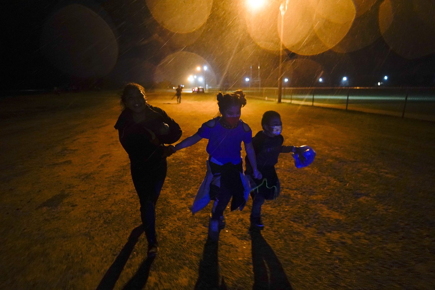 Chaotic showdown over Guatemalan children exposes fault lines in Trump’s deportation push | iNFOnews.ca Chaotic showdown over Guatemalan children exposes fault lines in Trump’s deportation push | iNFOnews.ca