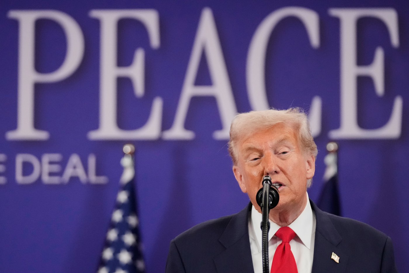 Photos from US President Donald Trump's visit to Malaysia, South Korea and Japan | iNFOnews.ca