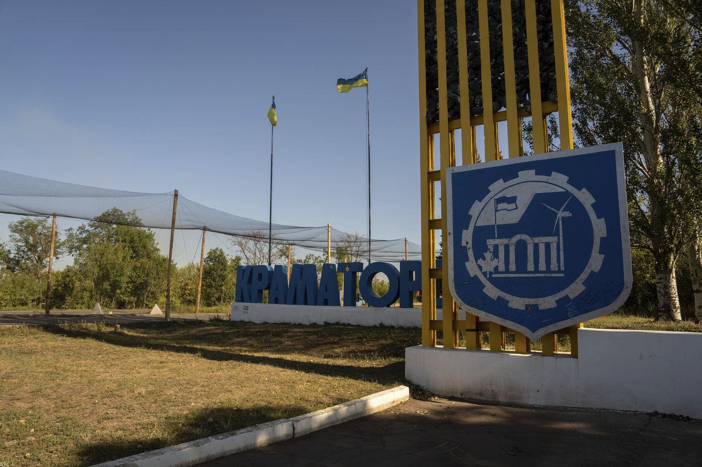 Ukraine faces a new test as Russia steps up its drive to seize Donetsk’s fortress belt | iNFOnews.ca