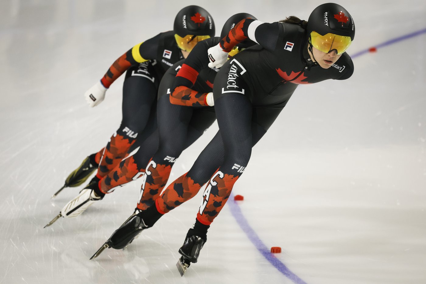 Canadian speedskating women win team pursuit gold; finish World Cup season ranked 1st | iNFOnews.ca