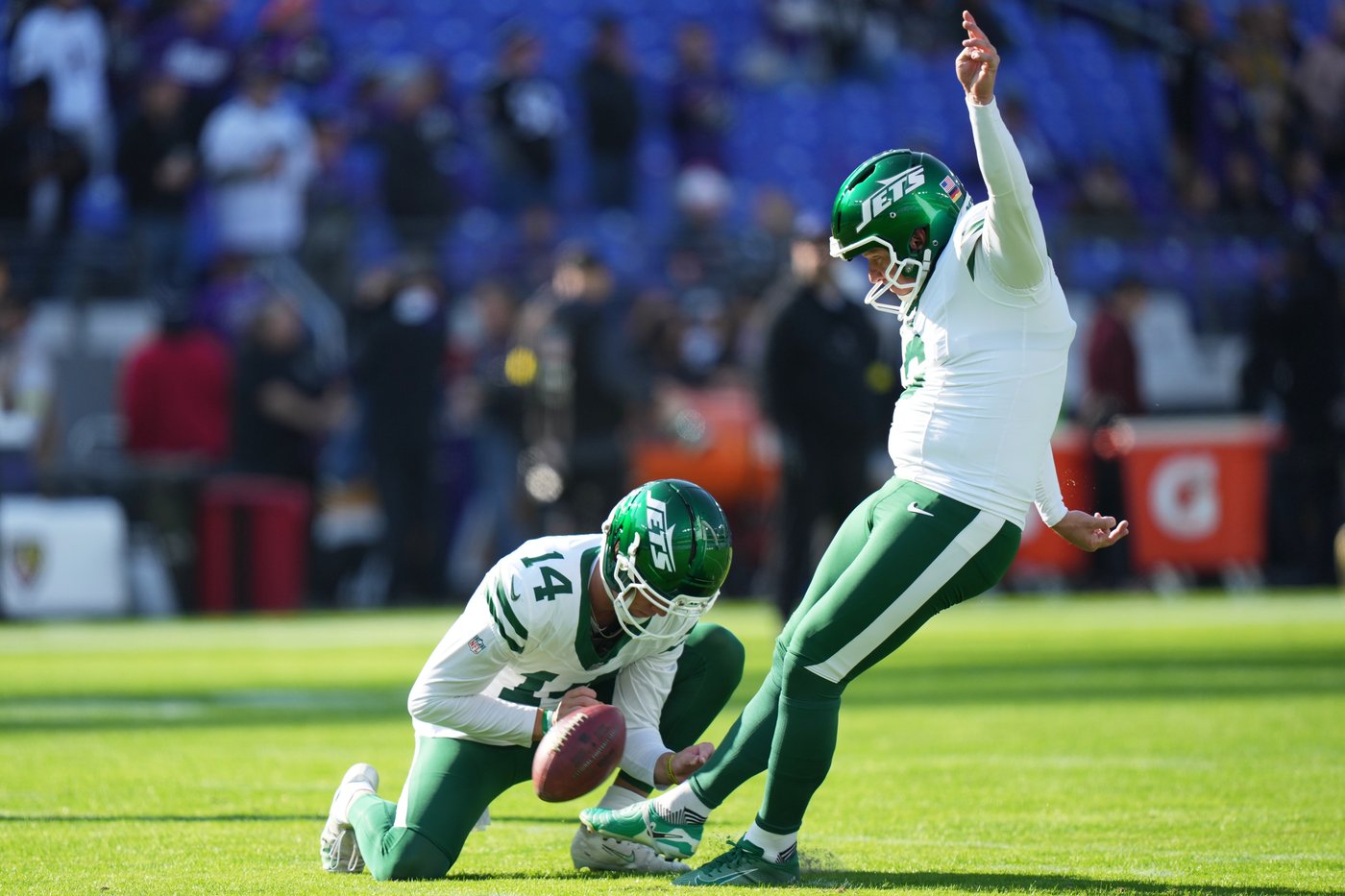 Austin McNamara's rise as Jets' punting 'sniper' began by watching YouTube videos as a kid | iNFOnews.ca