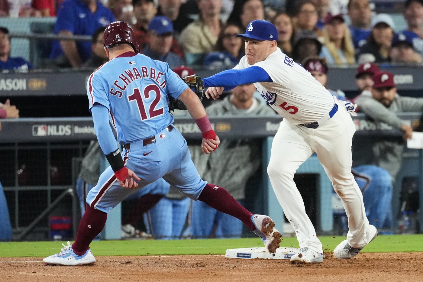 Kyle Schwarber hits two homers to lift Phillies over Dodgers 8-2 and avoid sweep in NLDS | iNFOnews.ca Kyle Schwarber hits two homers to lift Phillies over Dodgers 8-2 and avoid sweep in NLDS | iNFOnews.ca