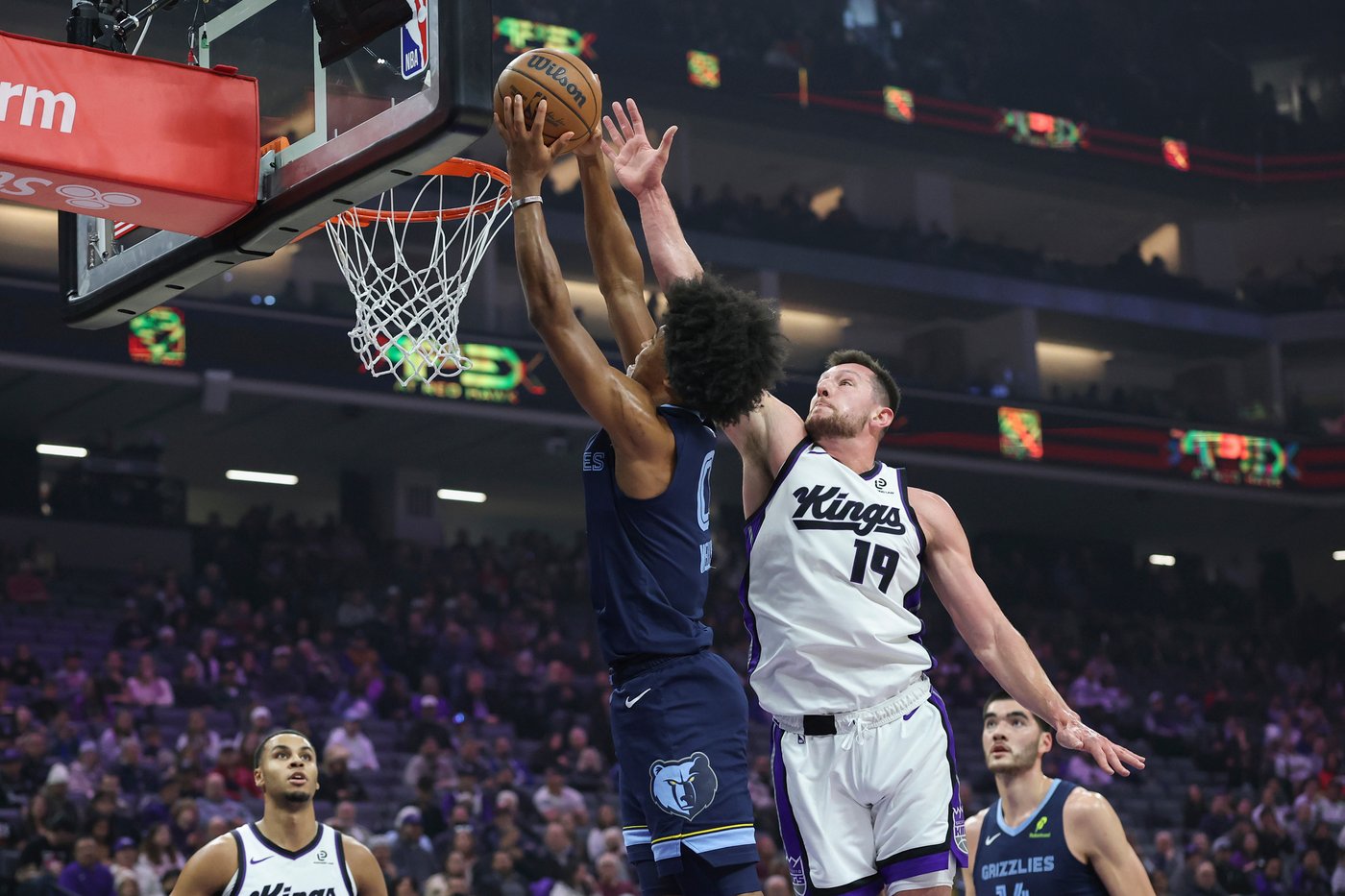 Zach Edey has career-high 32 points to lead Grizzlies past Kings 115-107 | iNFOnews.ca