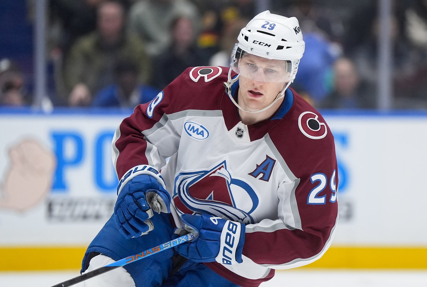 Centres MacKinnon, Bedard, Carlsson named NHL's three stars of the week | iNFOnews.ca