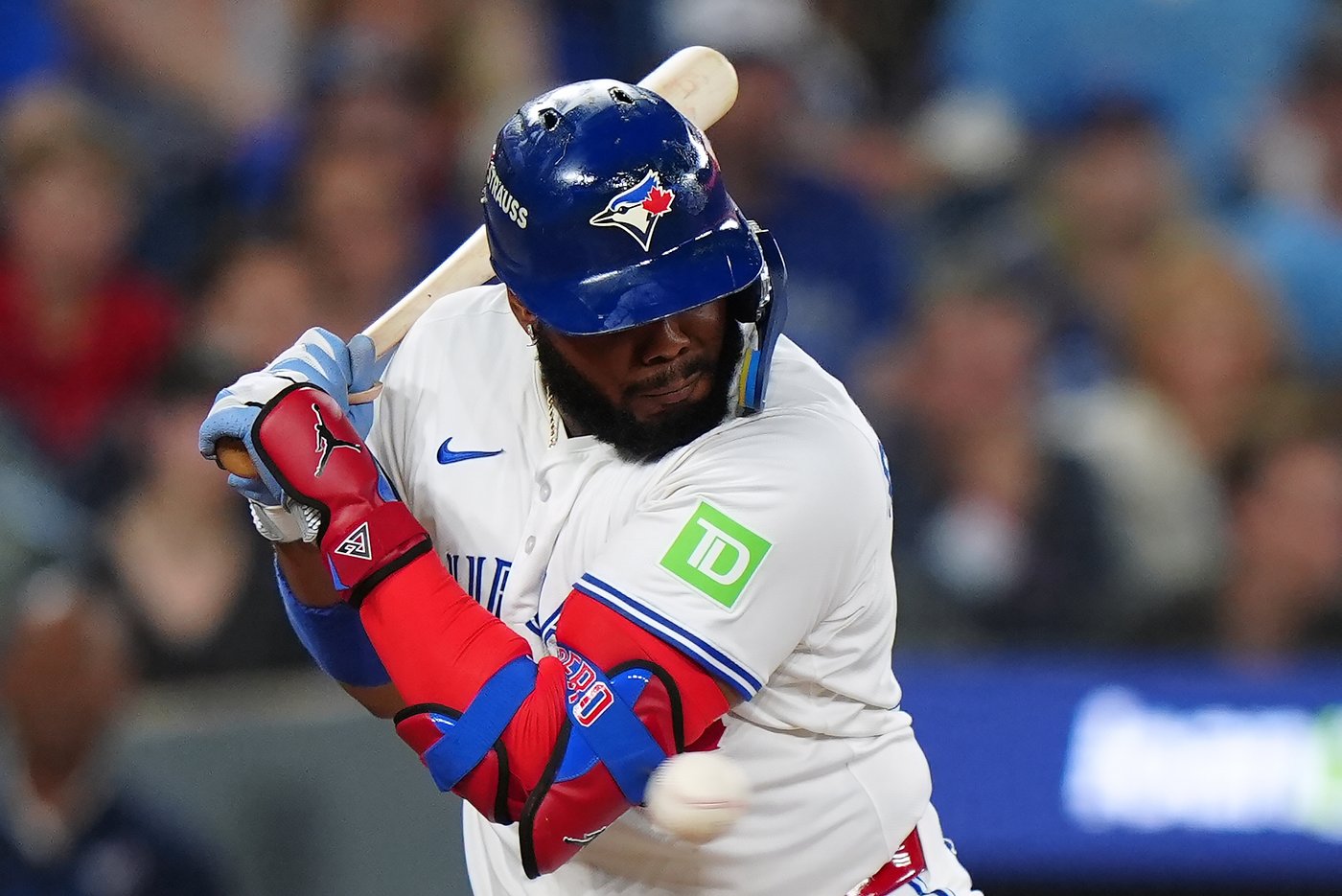 Photo Gallery: Blue Jays force Game 7 in ALCS with 6-2 win | iNFOnews.ca