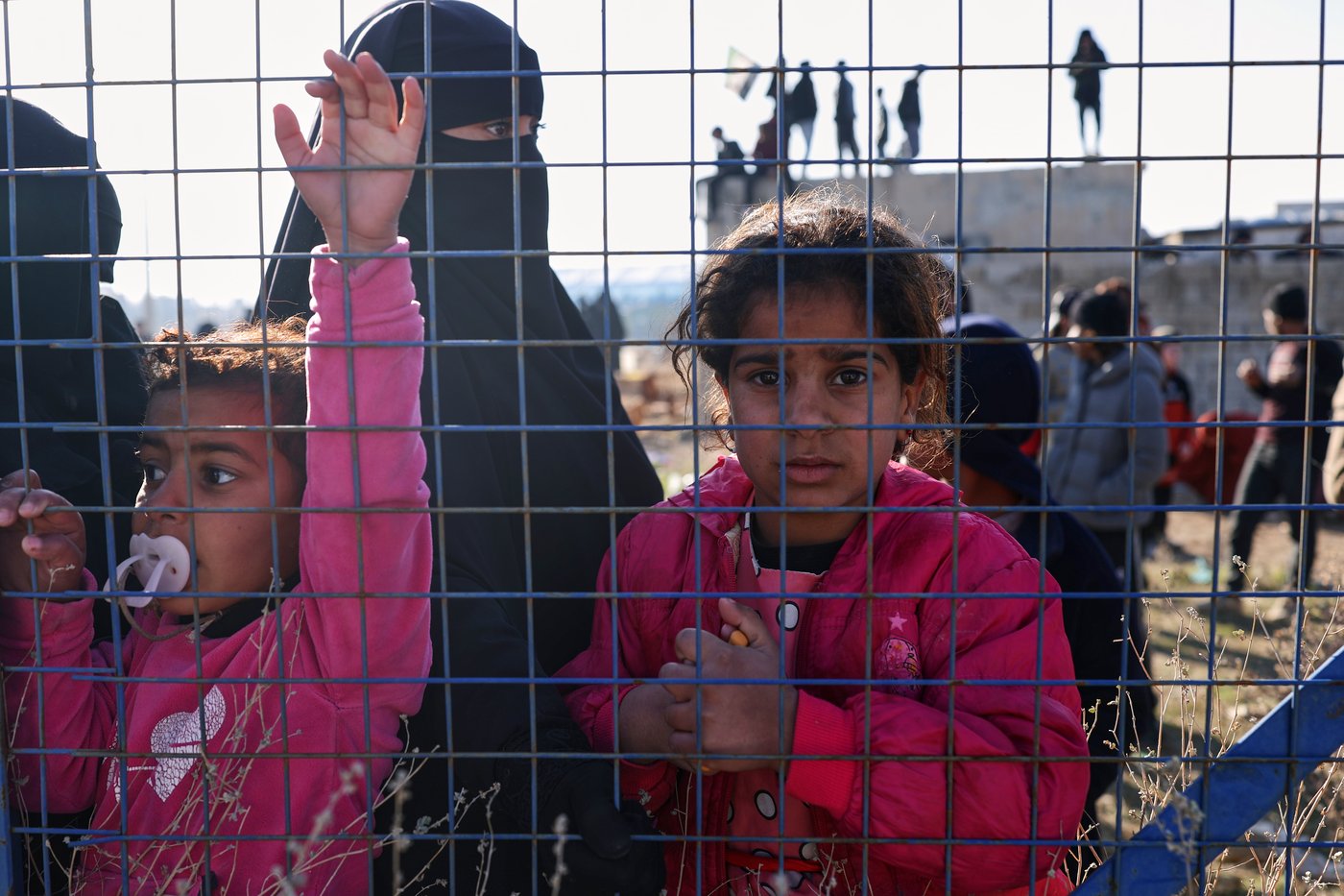 US military transfers first 150 Islamic State detainees from Syria to Iraq | iNFOnews.ca