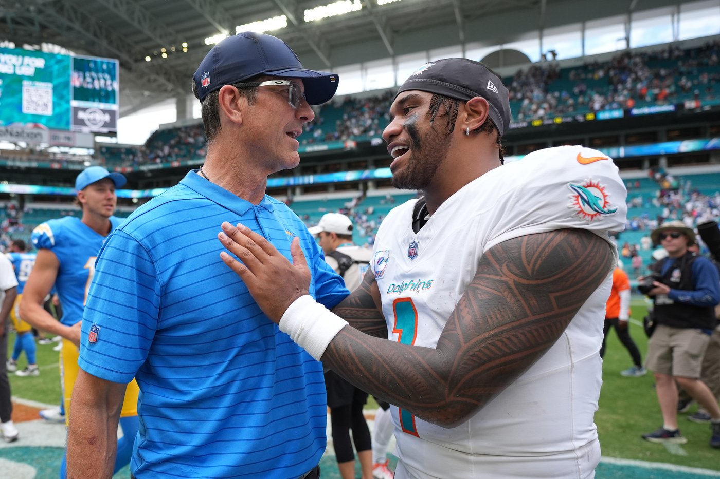 Miami fans boo as another last-minute loss leaves Dolphins reeling, and nobody is happy | iNFOnews.ca