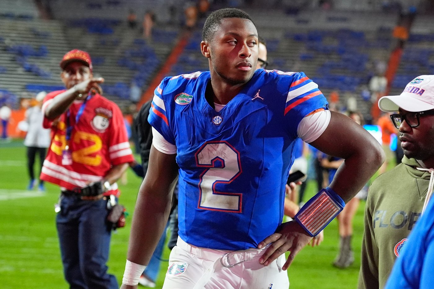 Oft-injured Florida QB DJ Lagway entering transfer portal amid coaching change | iNFOnews.ca