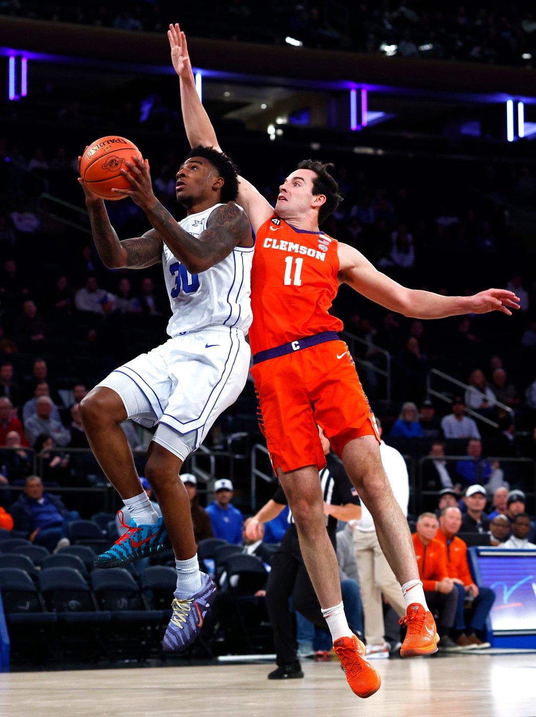 Wright hits winning 3 at buzzer and Dybantsa scores 28 as No. 10 BYU rallies past Clemson 67-64 | iNFOnews.ca