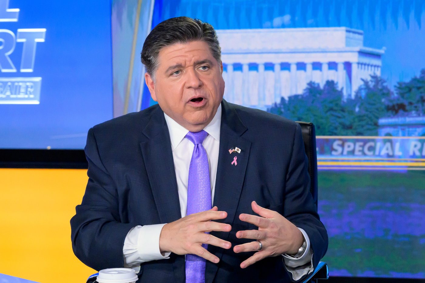 Illinois Gov. JB Pritzker worries that Trump will go to extremes to distract from Epstein files | iNFOnews.ca