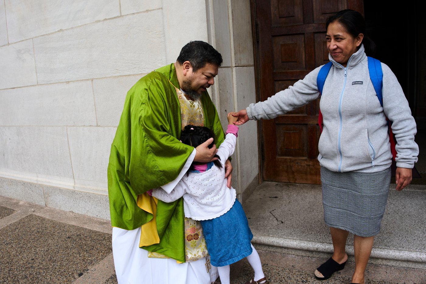 Immigration crackdown stokes fear and solidarity at a Catholic church in DC | iNFOnews.ca