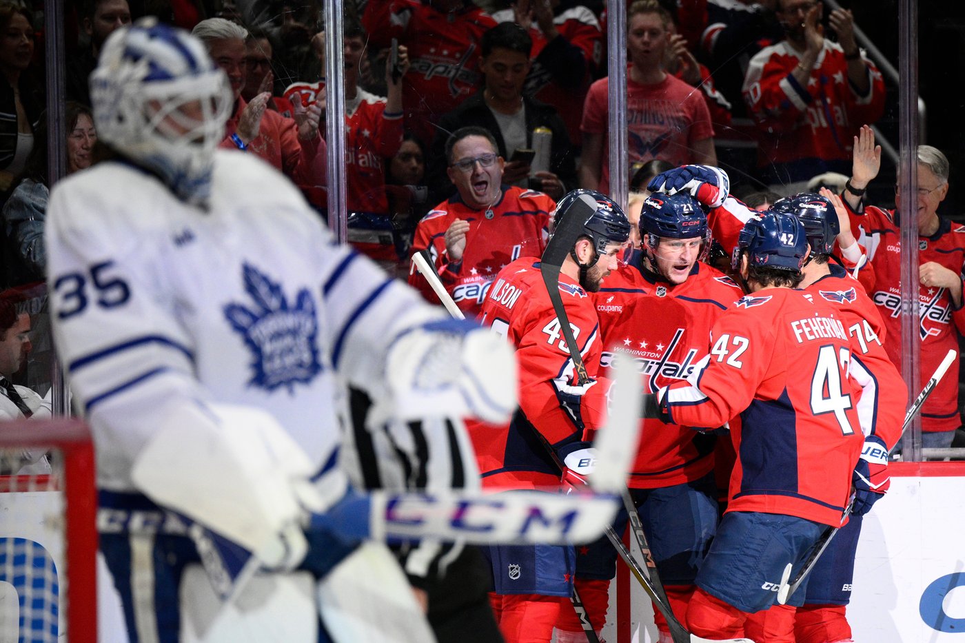 Capitals rebound from a bad road trip, beat Maple Leafs 4-0 behind goalie Thompson | iNFOnews.ca