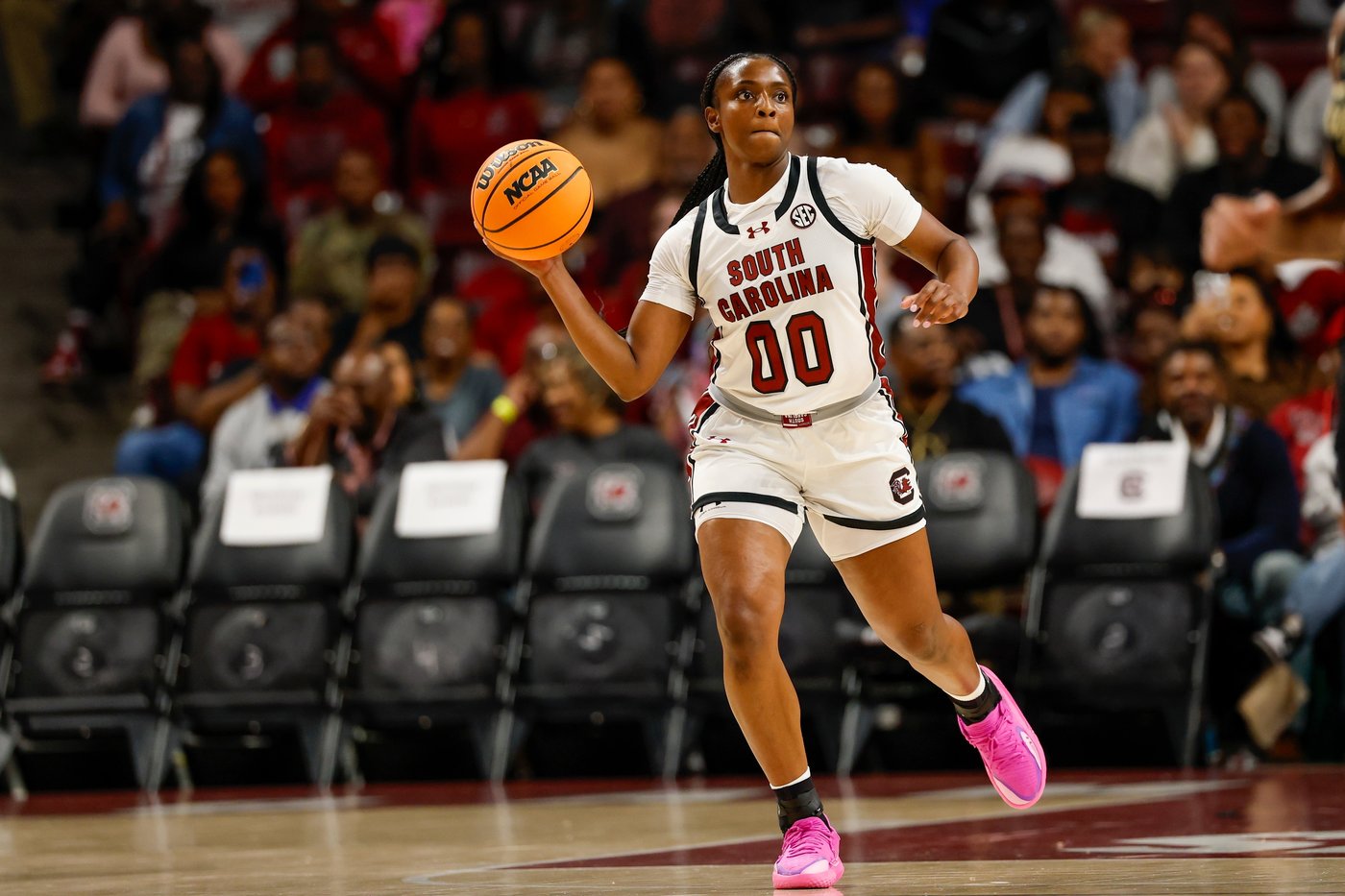 Top transfers to watch in women's hoops include Serah Williams, out to help UConn repeat as champion | iNFOnews.ca