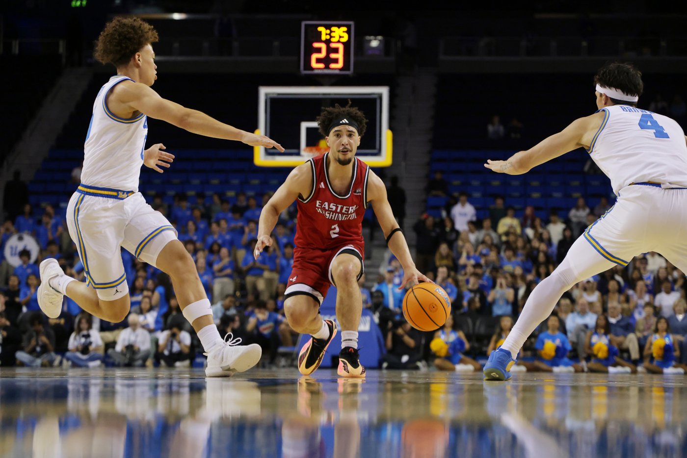 Dent scores 21 points in his UCLA debut, helping the No. 12 Bruins beat Eastern Washington | iNFOnews.ca Dent scores 21 points in his UCLA debut, helping the No. 12 Bruins beat Eastern Washington | iNFOnews.ca