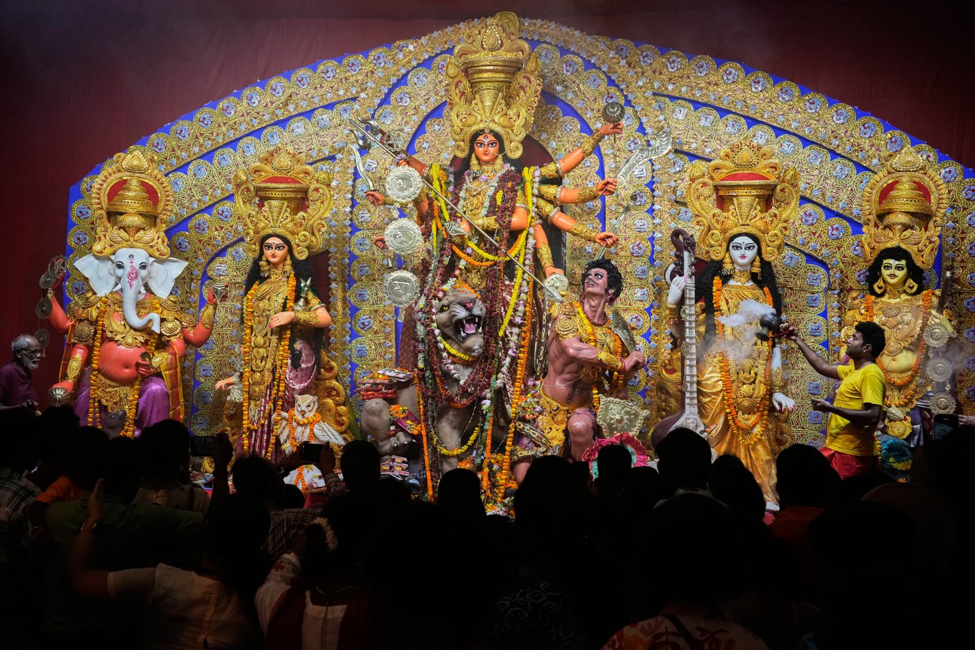 Hindu festival photos are about fire and water, good and evil - simple but universal concepts | iNFOnews.ca