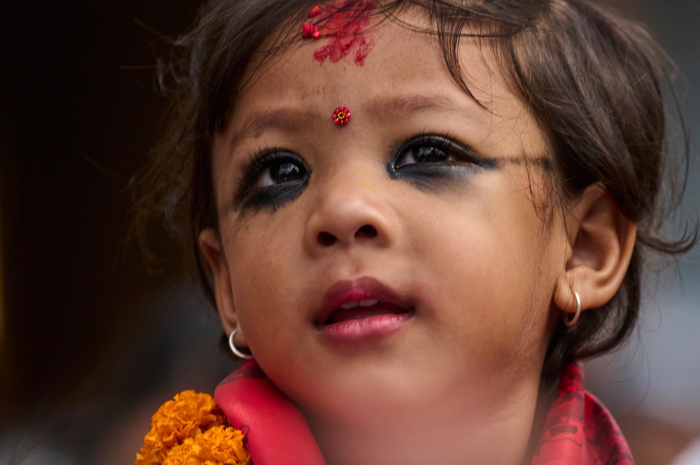 Nepal chooses a 2-year-old girl as new living goddess worshipped by both Hindus and Buddhists | iNFOnews.ca