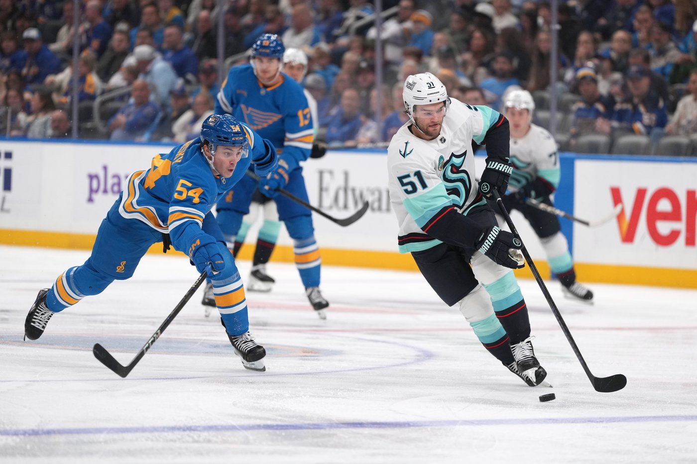 Wright scores in overtime to give Kraken a 4-3 win over Blues | iNFOnews.ca Wright scores in overtime to give Kraken a 4-3 win over Blues | iNFOnews.ca