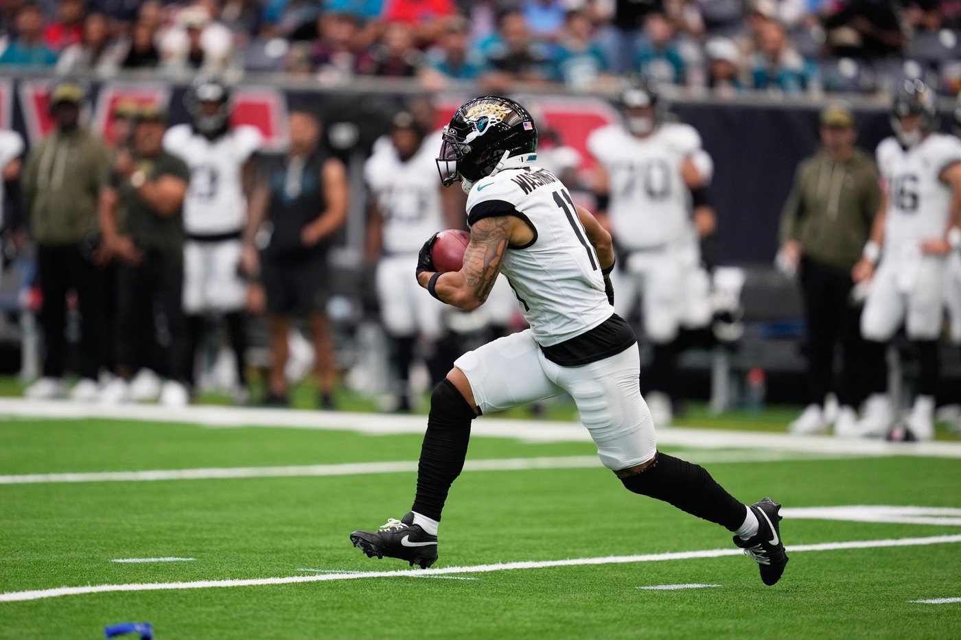 Jacksonville blows 19-point fourth-quarter lead in loss to Texans | iNFOnews.ca