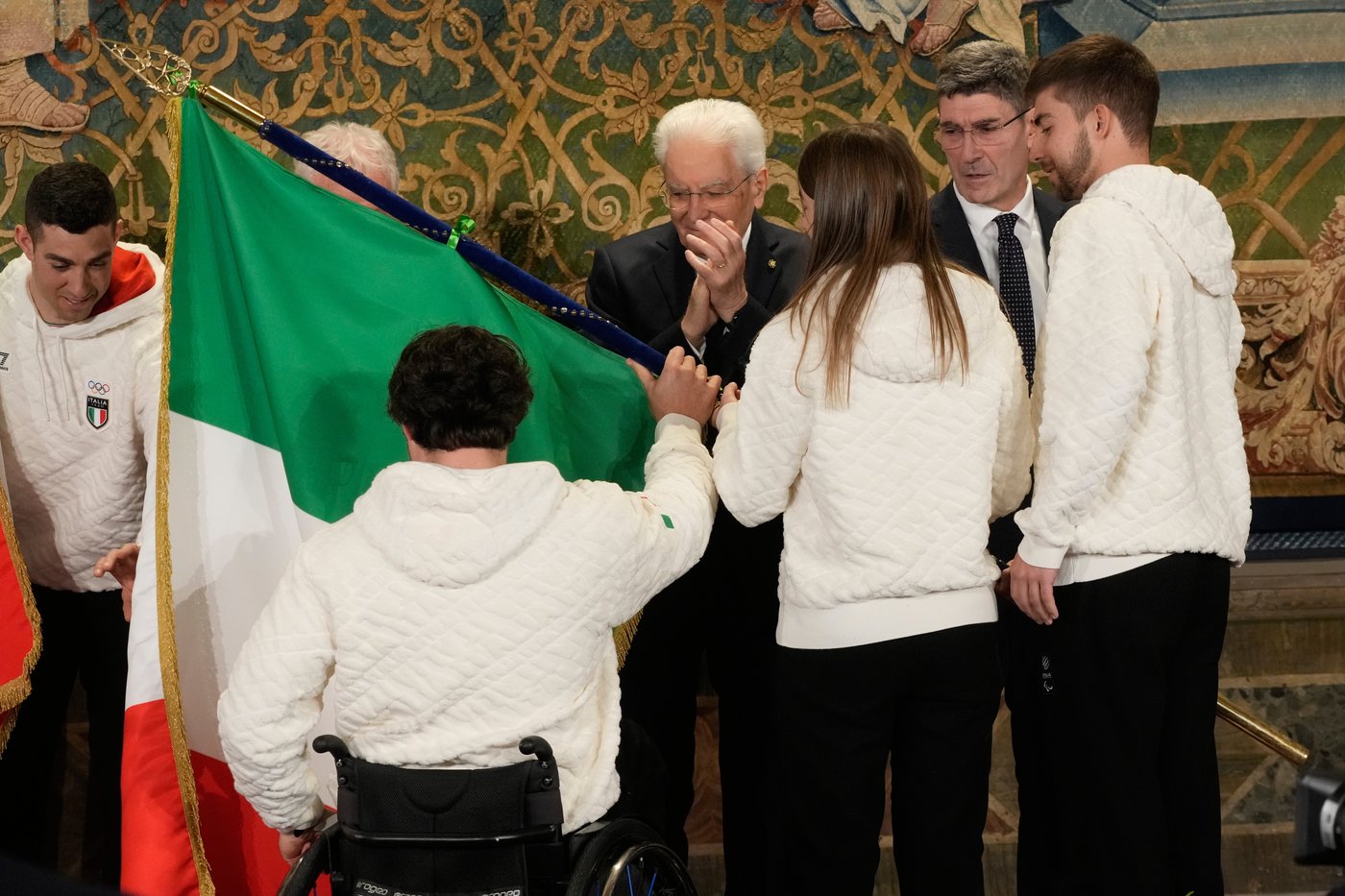 Italy’s 4 flag bearers for Milan Cortina Winter Olympics honored in handover ceremony | iNFOnews.ca Italy’s 4 flag bearers for Milan Cortina Winter Olympics honored in handover ceremony | iNFOnews.ca
