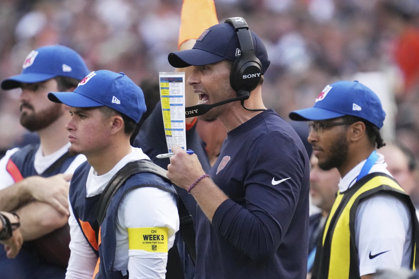 Caleb Williams ties career high with 4 TD passes, Ben Johnson gets 1st win as Bears beat Cowboys | iNFOnews.ca