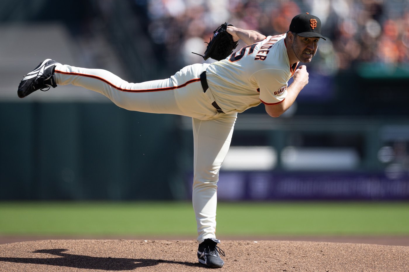 Justin Verlander earns a win in final start of year as Giants hold off Rockies 4-3 | iNFOnews.ca