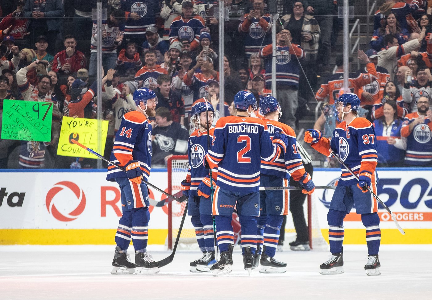 Edmonton Oilers defenceman Evan Bouchard joins elite company with six-point game | iNFOnews.ca
