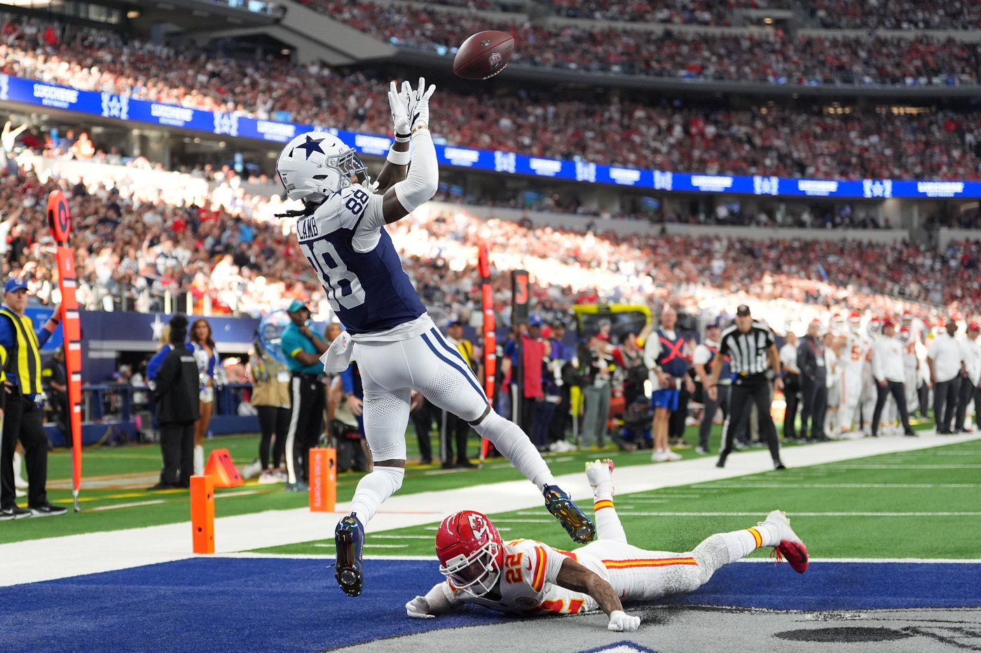 Cowboys-Chiefs Thanksgiving matchup on CBS is the most-watched regular-season NFL game ever | iNFOnews.ca
