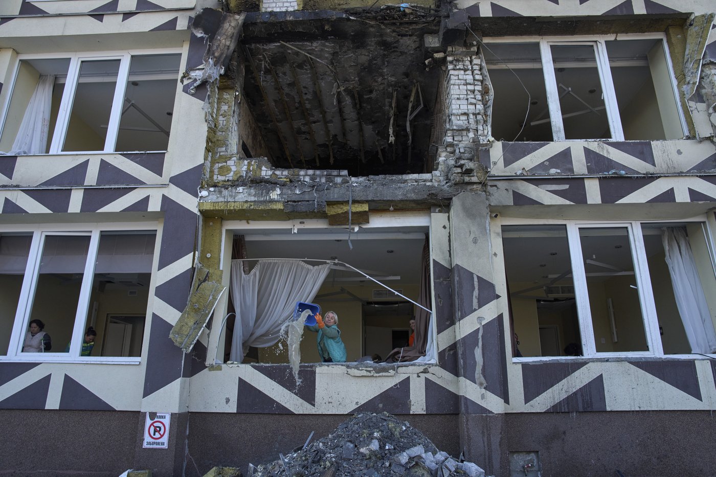 Zelenskyy replaces Ukraine's security chief and hires a Canadian economic adviser | iNFOnews.ca Zelenskyy replaces Ukraine's security chief and hires a Canadian economic adviser | iNFOnews.ca