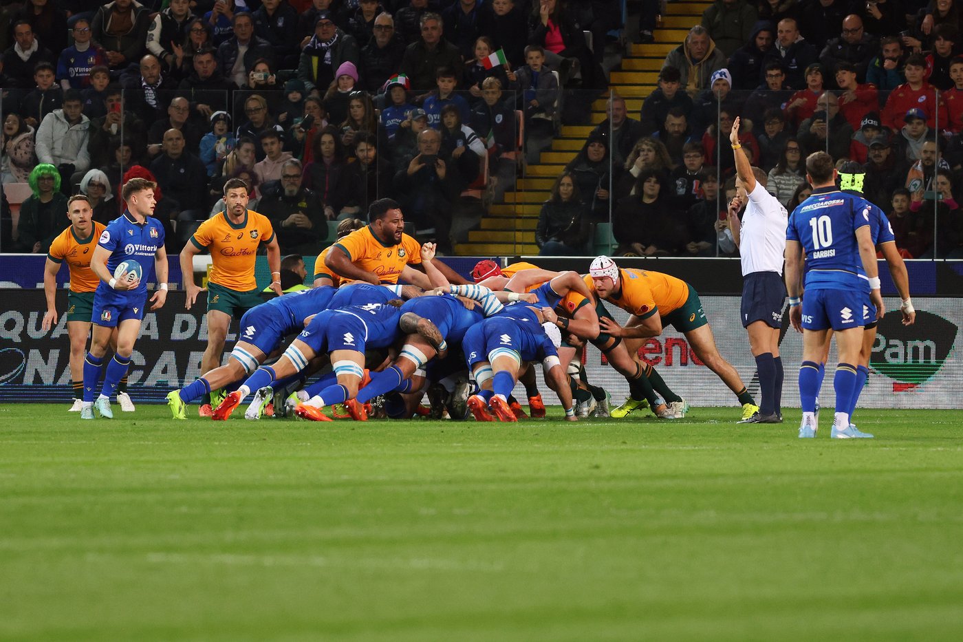 Italy beats Wallabies again thanks to backs with Australian heritage | iNFOnews.ca