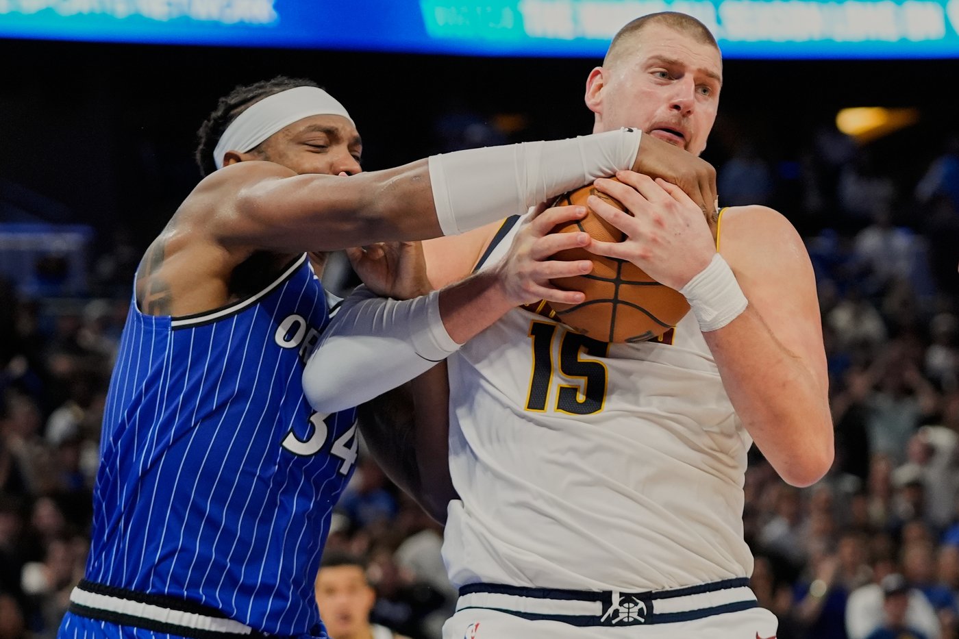 Black scores career-high 38, Magic overcome Jokic, Nuggets for 127-126 victory | iNFOnews.ca