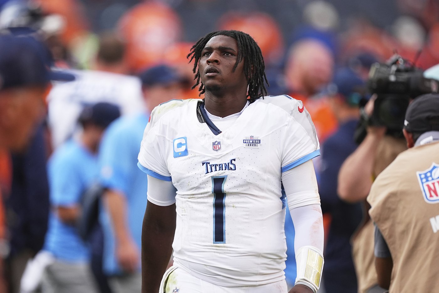 Titans hurt themselves and fail to help rookie QB Cam Ward in season opener | iNFOnews.ca Titans hurt themselves and fail to help rookie QB Cam Ward in season opener | iNFOnews.ca